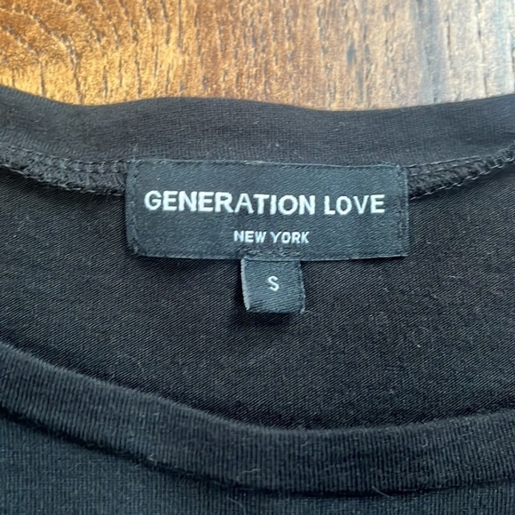 Generation Love Woman’s Black Ruffle Top Size S - Picture 3 of 5